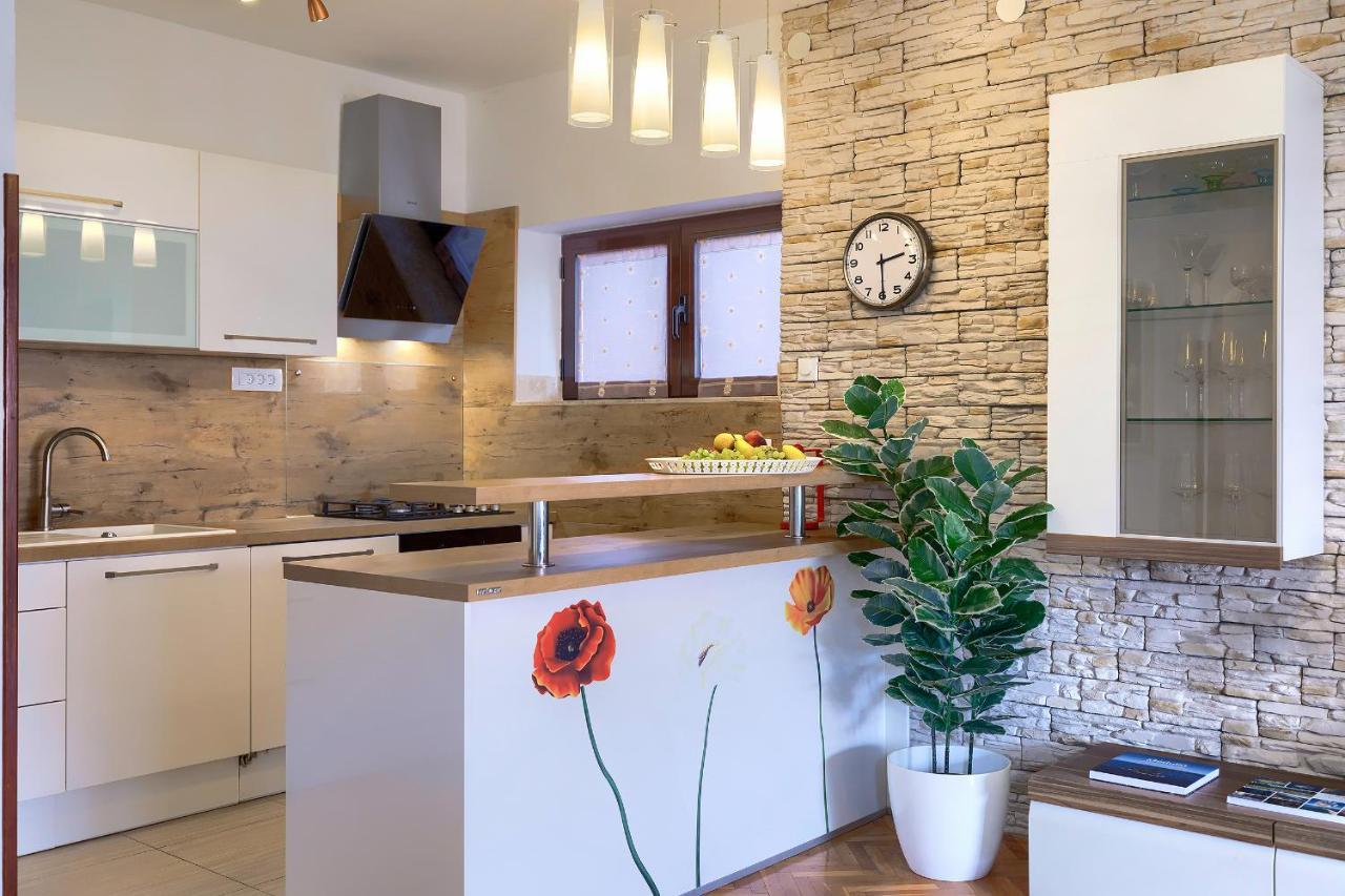 Stylish Flats With Two Bedrooms In Premantura Luaran gambar