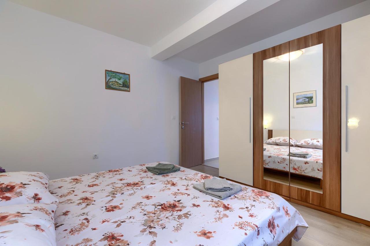 Stylish Flats With Two Bedrooms In Premantura Luaran gambar