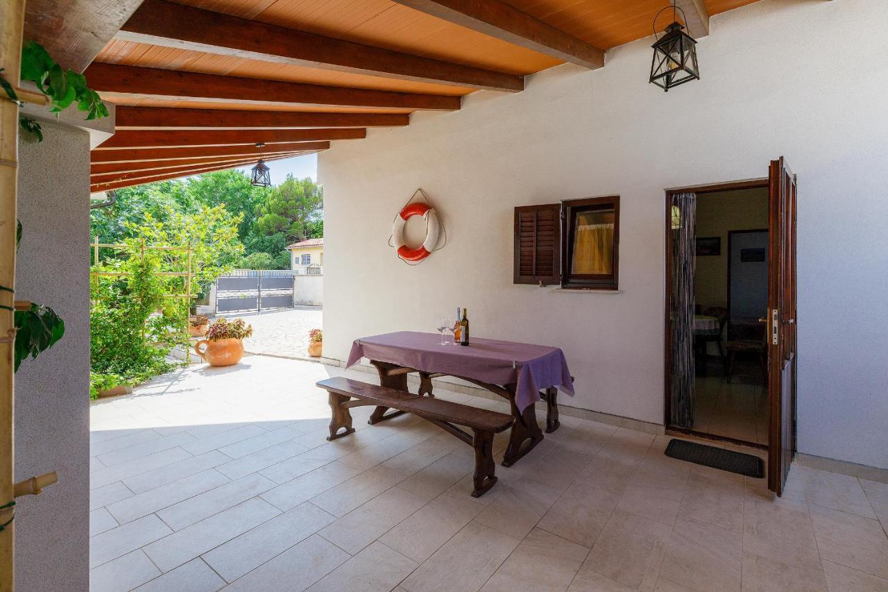 Stylish Flats With Two Bedrooms In Premantura Luaran gambar